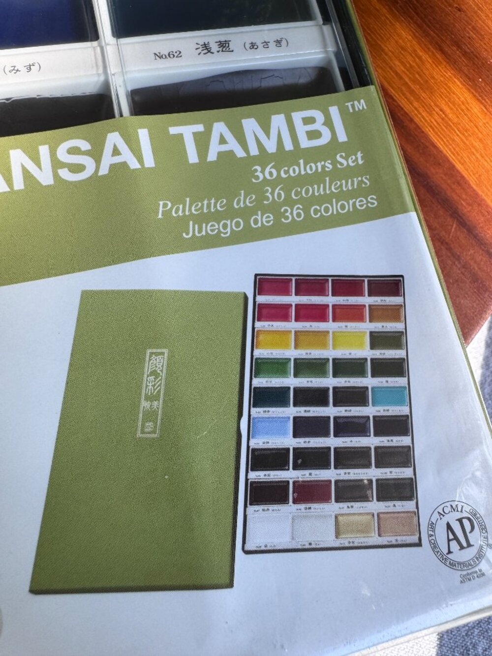 Kuretake Gansai Tambi Japanese Watercolour Paint Set 36 Colours Brand New - Picture 3 of 5
